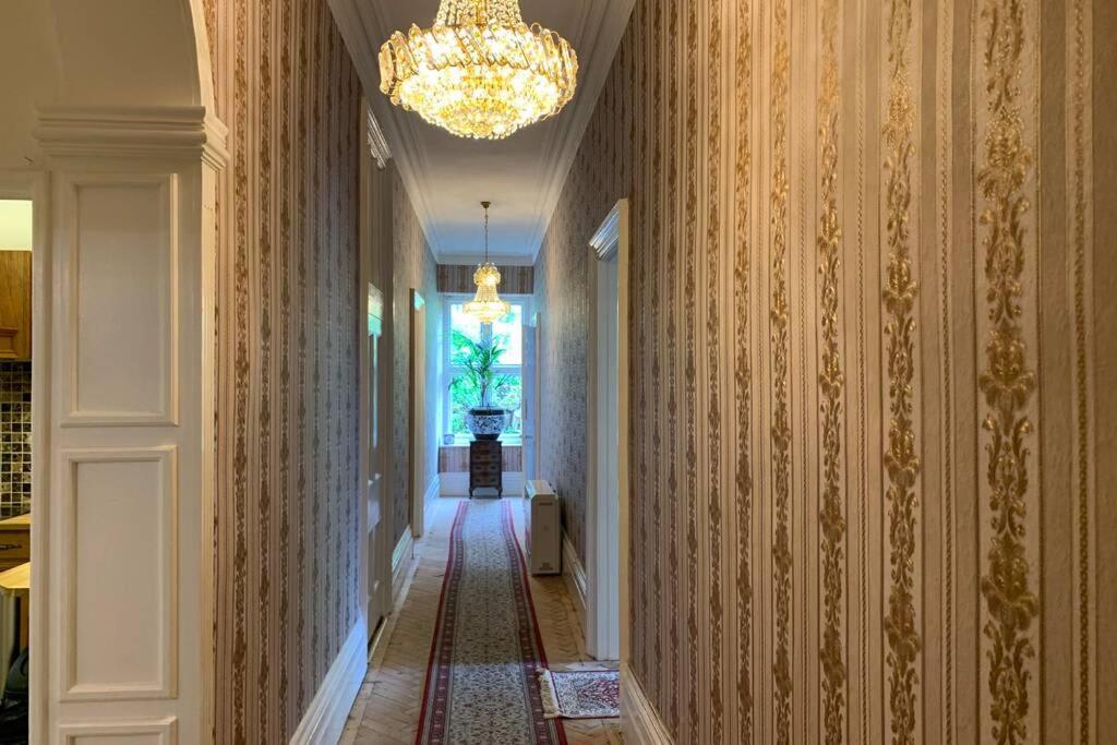 Luxurious Apartment In Historic Mansion - Sleeps 7 Ladock Buitenkant foto
